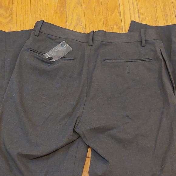 Gray trousers - Picture 7 of 7